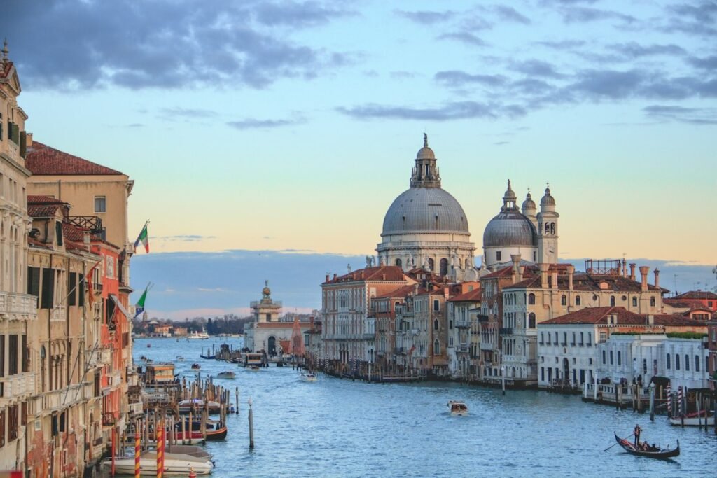 Grande Canal e arquitetura histórica de Veneza, Itália